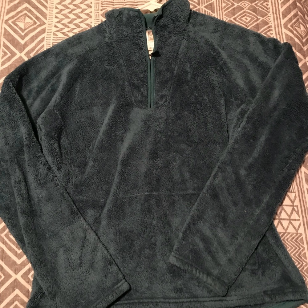 North Face fuzzy 3/4 zip up